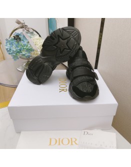 Dior D-Wander Sneaker 