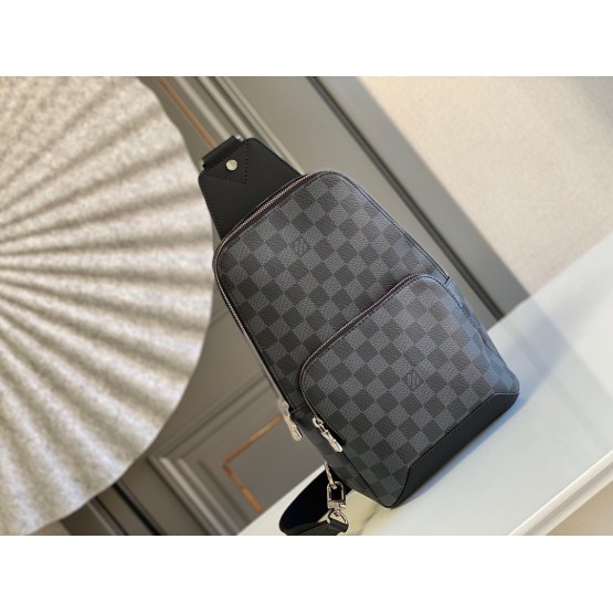 Louis Vuitton Avenue Sling Bag 