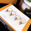 LV Earring 002