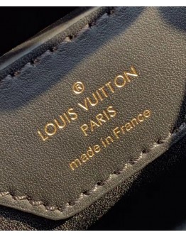 Louis Vuitton Capucines PM M55366 Black