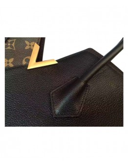 Louis Vuitton Shoulder Bag M40460
