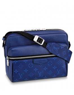 Louis Vuitton Outdoor Messenger M30233