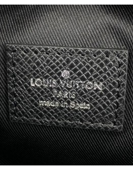 Louis Vuitton Outdoor Slingbag M30741 Black
