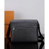 Louis Vuitton District MM M44001 Black