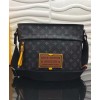 Louis Vuitton Besace Zippee M45216