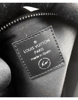 Louis Vuitton Iphone Pouch M64433 Black