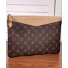 Louis Vuitton Daily Pouch M62048 M64590 M64591