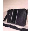 Louis Vuitton Apollo Messenger PM M43410 Black