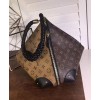 Louis Vuitton Traiangle Softy M44130 Brown