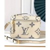 Louis Vuitton Pochette Metis Exclusively Online M45596 Cream