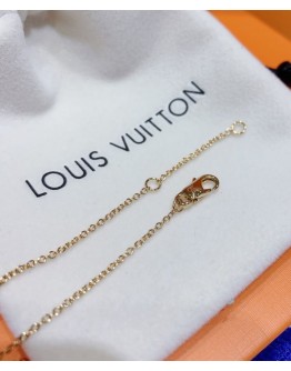 Louis Vuitton Star Blossom Pendant Pink Gold And Diamonds Golden